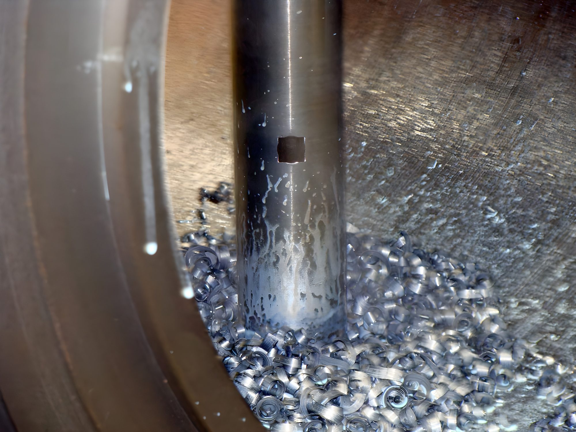 Milling cutter producing swarf